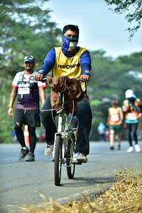 BIB: 
                            <button type="button" onclick="openModal(10124029)" class="btn btn-primary btn-sm float-right btn-popup" data-toggle="modal" data-target=".modal-high-quality">
                        <i class="fas fa-shopping-cart"></i> Add to Cart
                    </button>
                                            <button type="button" onclick="isThisMe(10124029, true)" class="btn btn-success btn-sm float-right btn-popup btn-isme hidden" data-toggle="tooltip" data-placement="bottom" title="นี่คือรูปของคุณใช่ไหม คลิกที่นี่เพื่อเอาเข้าอัลบั้ม">
                        <i class="fas fa-plus"></i> Add to album
                    </button>
                    <button type="button" onclick="isThisMe(10124029, false)" class="btn btn-warning btn-sm float-right btn-popup btn-isnotme hidden">
                        <i class="fas fa-ban"></i> Remove from album
                    </button>